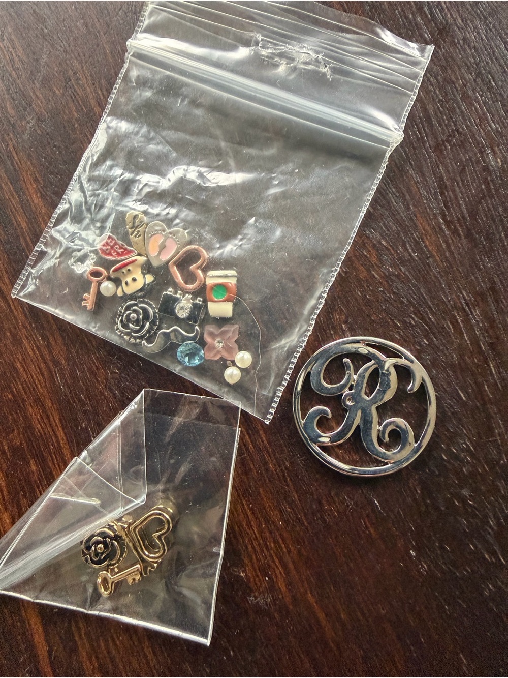 ‘R' Pendant Necklace Charm and miscellaneous charms for necklace